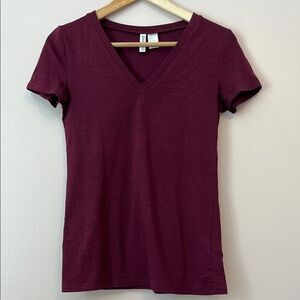 H&M V Neck T-Shirt Short Sleeve Cotton Blend Stretch Casual Burgundy Red Small